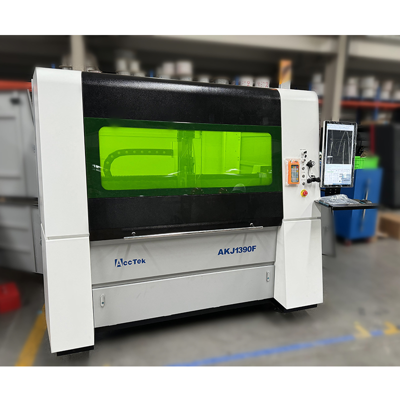 Jinan-レーザー切断機,CNC密閉型ファイバー金属,レイ - Industrial Laser Price のレビューと価格
